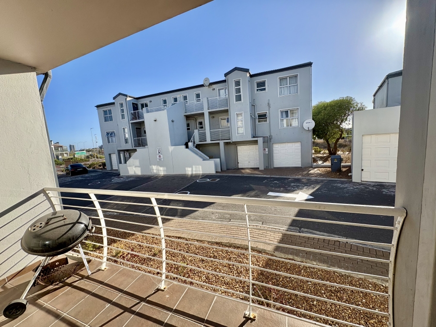 To Let 2 Bedroom Property for Rent in Big Bay Western Cape